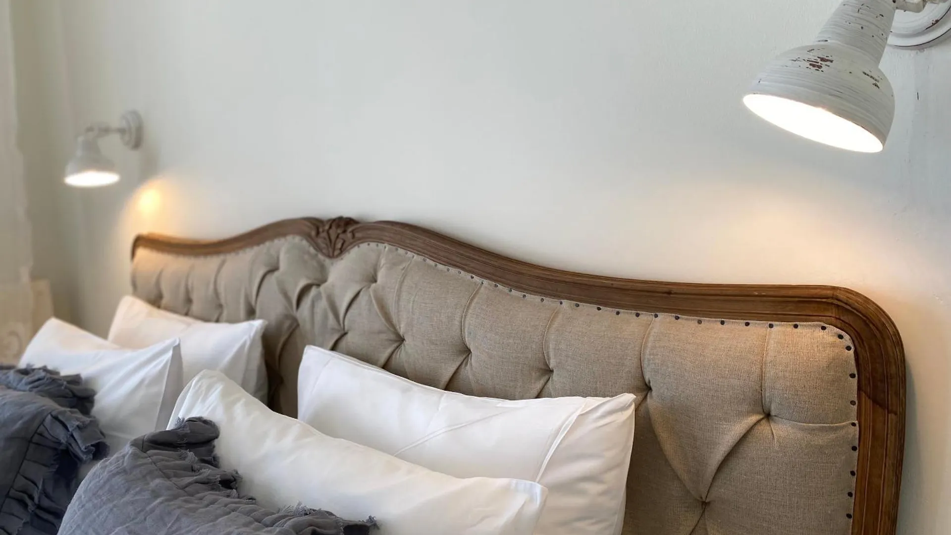 Bed And Breakfast Amsterdam Netherlands